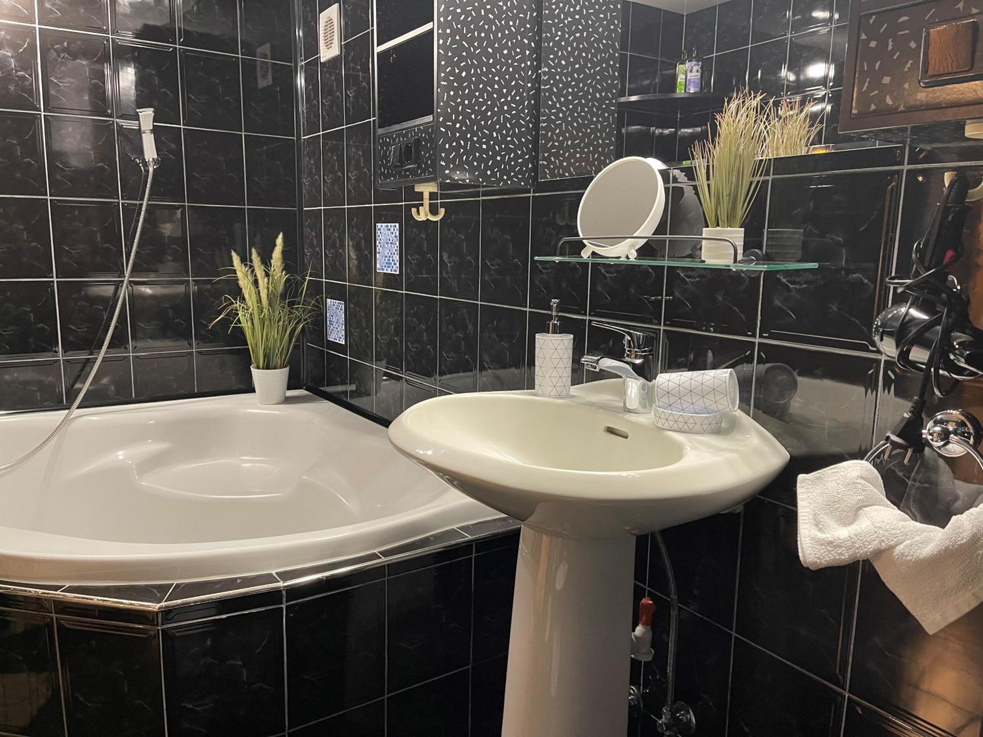 Apartamenty Pod Uwalonym Debem Jezow Sudecki Kültér fotó