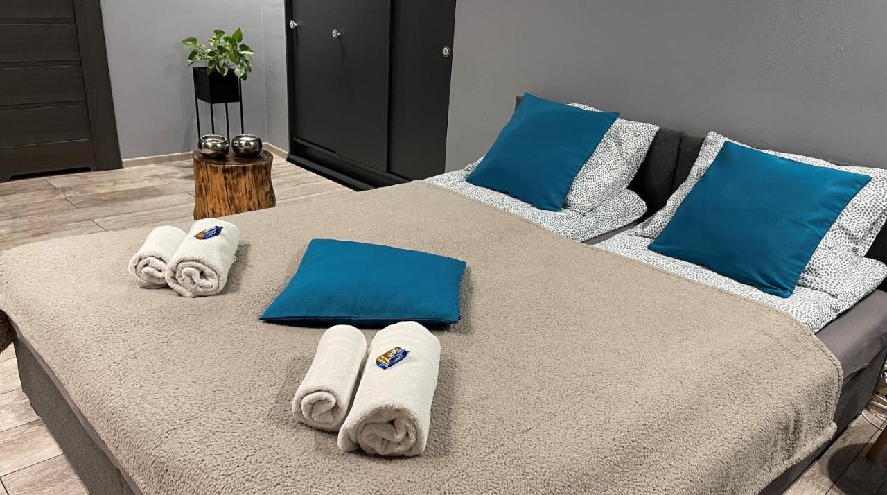 Apartamenty Pod Uwalonym Debem Jezow Sudecki Kültér fotó