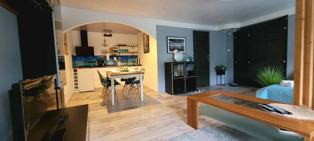 Apartamenty Pod Uwalonym Debem Jezow Sudecki Kültér fotó