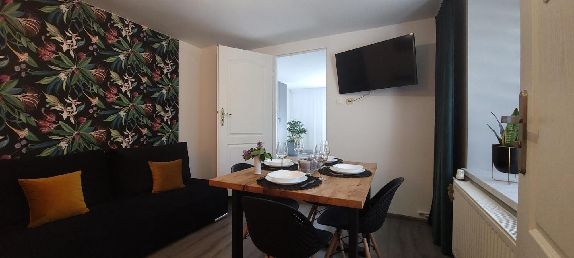 Apartamenty Pod Uwalonym Debem Jezow Sudecki Kültér fotó