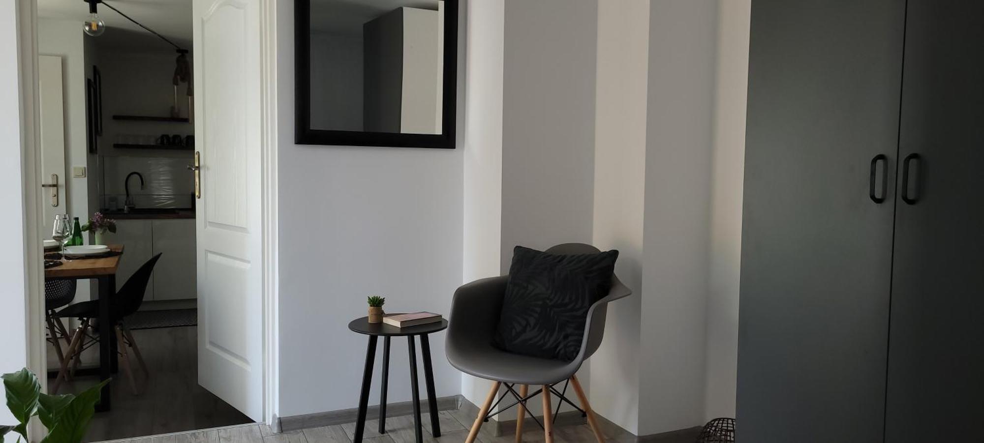 Apartamenty Pod Uwalonym Debem Jezow Sudecki Kültér fotó