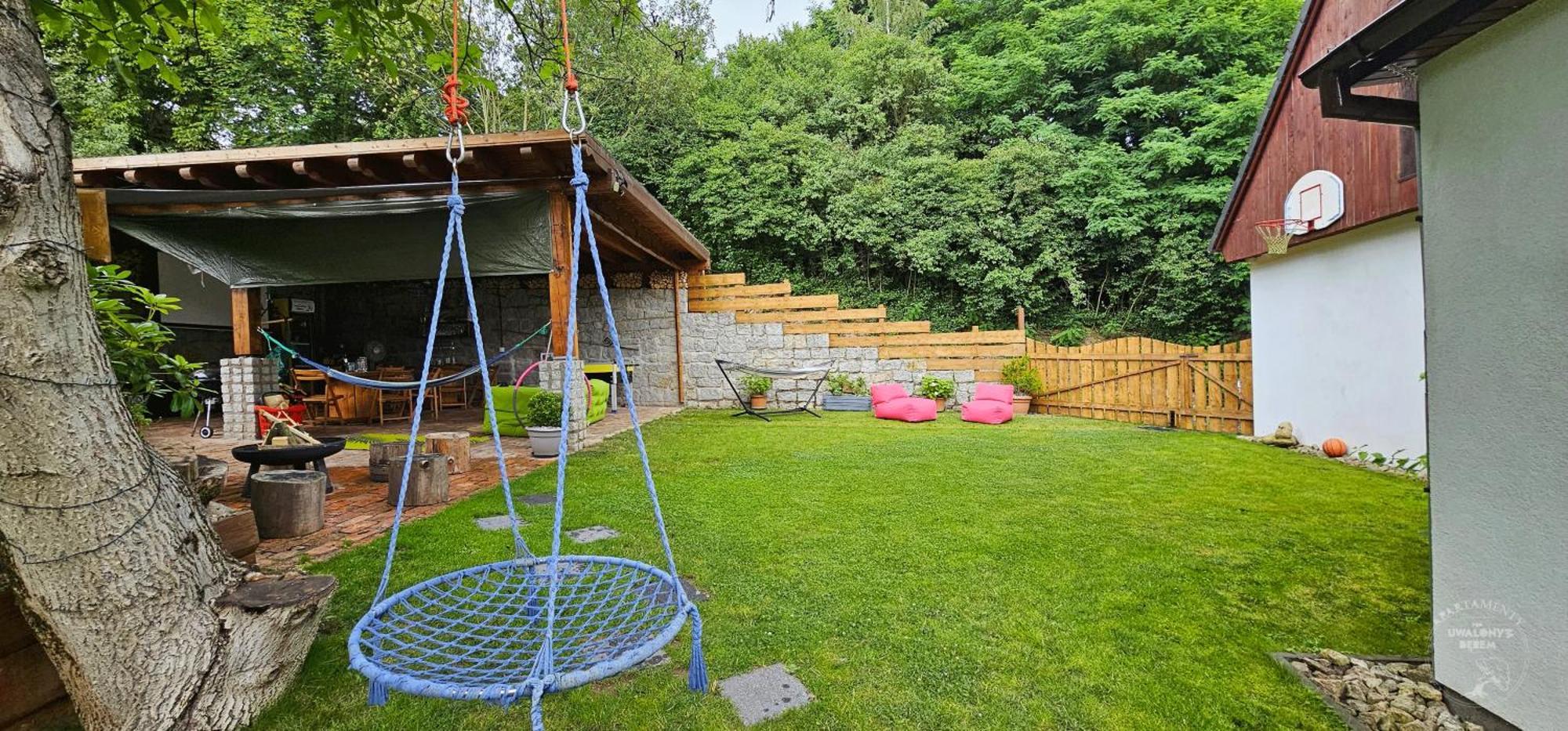 Apartamenty Pod Uwalonym Debem Jezow Sudecki Kültér fotó